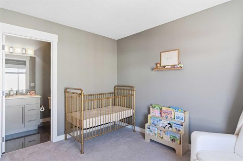 33-111 Rainbow Falls Gate, Chestermere, AB - Indoor Photo Showing Bedroom