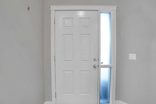 27-925 Imperial Drive, Diamond Valley, AB - Indoor Photo Showing Other Room