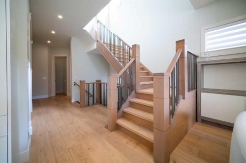 419 29 Avenue Ne, Calgary, AB 