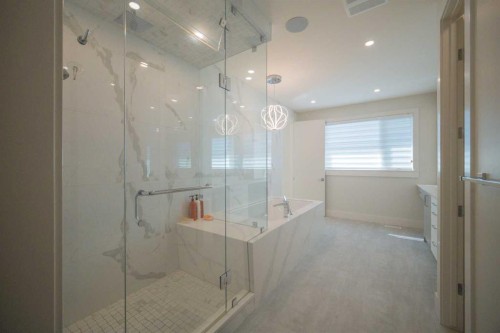 419 29 Avenue Ne, Calgary, AB 