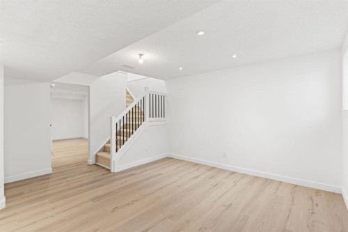 111 Macewan Glen Close Nw, Calgary, AB - Indoor Photo Showing Other Room