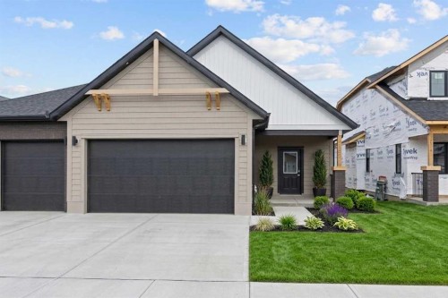 1901-15 Coopersfield Link SW Airdrie, AB T4B 5P5