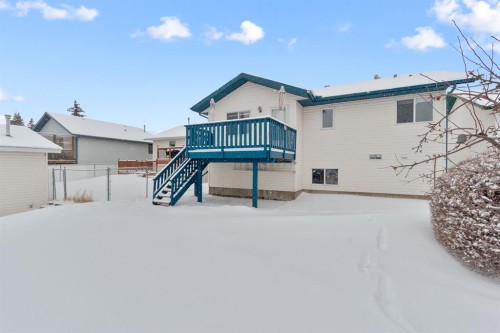 6228 Cypress Close, Olds, AB - Outdoor
