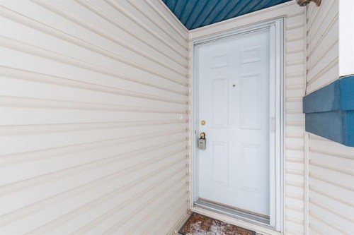 6228 Cypress Close, Olds, AB - Outdoor With Exterior