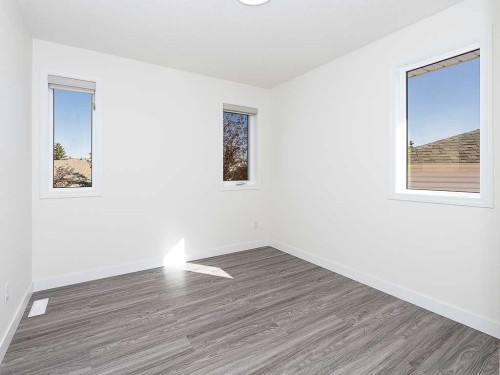 100 Catalina Circle Ne, Calgary, AB - Indoor Photo Showing Other Room