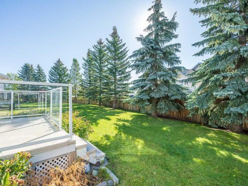 100 Catalina Circle Ne, Calgary, AB - Outdoor