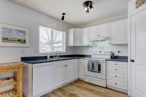 104 Somerside Common Sw, Calgary, AB 