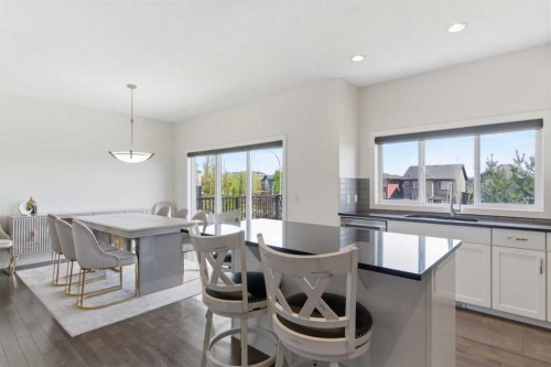 21 Evansview Manor Nw, Calgary, AB - Indoor Photo Showing Dining Room
