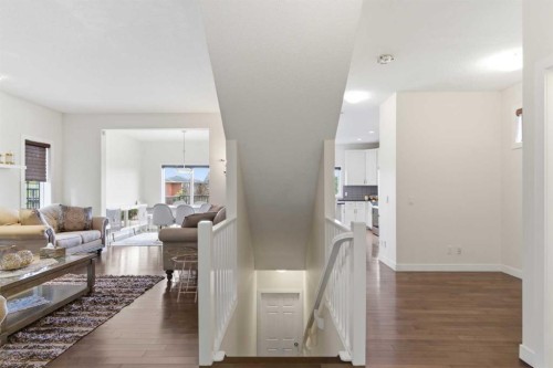 21 Evansview Manor Nw, Calgary, AB - Indoor Photo Showing Other Room