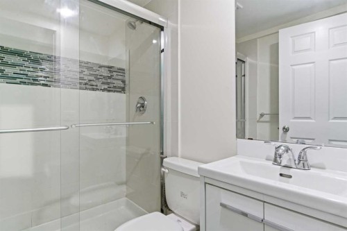 39 Arbour Ridge Mews Nw, Calgary, AB - Indoor Photo Showing Bathroom