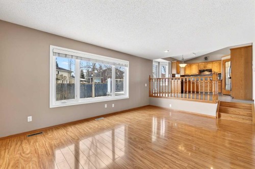 1208 Sunvista Way Se, Calgary, AB - Indoor