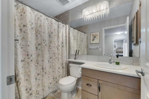 16 Nolancrest Circle Nw, Calgary, AB - Indoor Photo Showing Bathroom