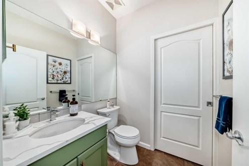 5 Bridle Estates Road Sw, Calgary, AB - Indoor Photo Showing Bathroom