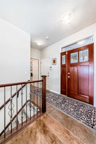 5 Bridle Estates Road Sw, Calgary, AB - Indoor Photo Showing Other Room