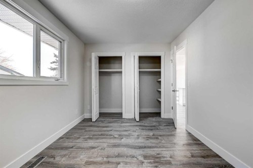 36 Pennsburg Place Se, Calgary, AB - Indoor Photo Showing Other Room