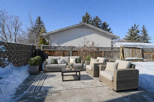 36 Pennsburg Place Se, Calgary, AB - Outdoor With Deck Patio Veranda