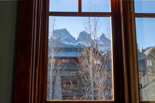 313-170 Crossbow Place, Canmore, AB - Indoor Photo Showing Other Room