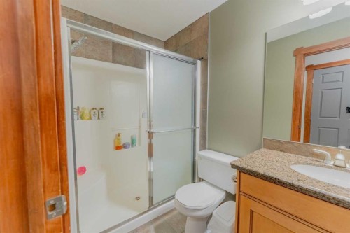 313-170 Crossbow Place, Canmore, AB - Indoor Photo Showing Bathroom