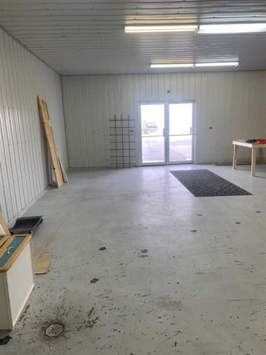 7 Co-Op Road, Didsbury, AB 