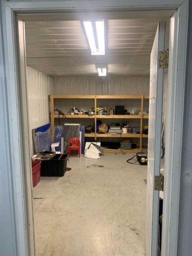 7 Co-Op Road, Didsbury, AB 