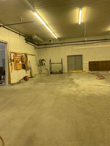 7 Co-Op Road, Didsbury, AB 