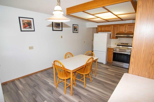 237 Sandarac Drive Nw, Calgary, AB - Indoor