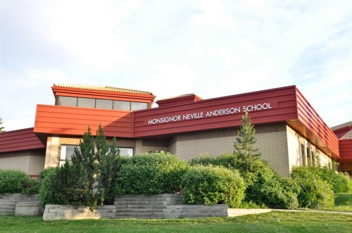 237 Sandarac Drive Nw, Calgary, AB - Outdoor