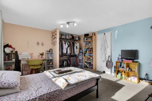 31 Templeby Way Ne, Calgary, AB - Indoor Photo Showing Bedroom