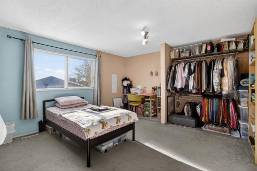31 Templeby Way Ne, Calgary, AB - Indoor Photo Showing Bedroom