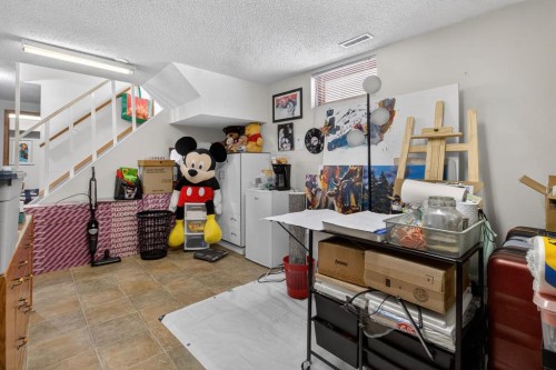 31 Templeby Way Ne, Calgary, AB - Indoor Photo Showing Other Room