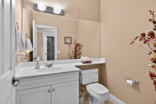 4754 Hamptons Way Nw, Calgary, AB - Indoor Photo Showing Bathroom