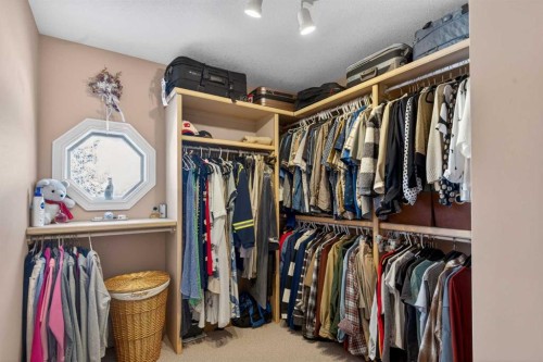 4754 Hamptons Way Nw, Calgary, AB - Indoor With Storage