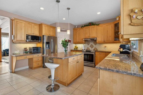 4754 Hamptons Way Nw, Calgary, AB - Indoor Photo Showing Kitchen With Stainless Steel Kitchen With Double Sink
