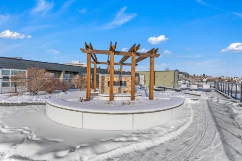 102-515 4 Avenue Ne, Calgary, AB - Outdoor