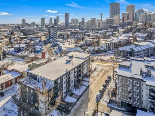102-515 4 Avenue Ne, Calgary, AB - Outdoor With Balcony With View