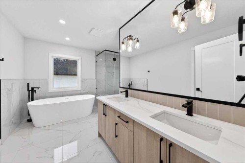 3 Lakewood Way, Strathmore, AB - Indoor Photo Showing Bathroom