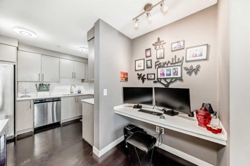 6204-302 Skyview Ranch Drive Ne, Calgary, AB - Indoor Photo Showing Kitchen