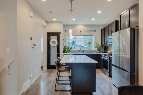 159 Mahogany Grove Se, Calgary, AB - Indoor Photo Showing Kitchen With Upgraded Kitchen