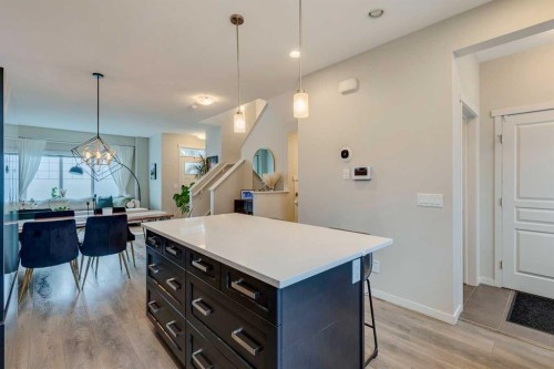 159 Mahogany Grove Se, Calgary, AB - Indoor Photo Showing Other Room