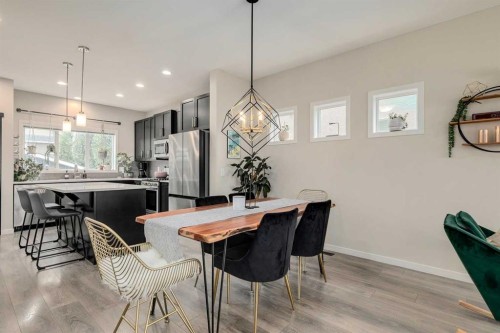 159 Mahogany Grove Se, Calgary, AB - Indoor Photo Showing Dining Room