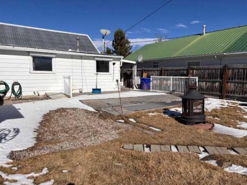 341 50 Avenue West, Claresholm, AB - Outdoor