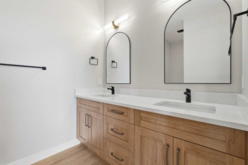 123 Coote Street, Cayley, AB - Indoor Photo Showing Bathroom
