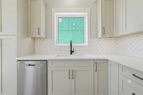 123 Coote Street, Cayley, AB - Indoor Photo Showing Kitchen