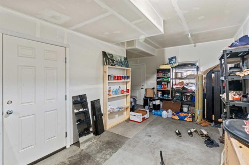908-95 Skyview Close Ne, Calgary, AB - Indoor Photo Showing Garage
