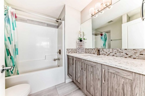 4143 Seton Drive Se, Calgary, AB - Indoor Photo Showing Bathroom