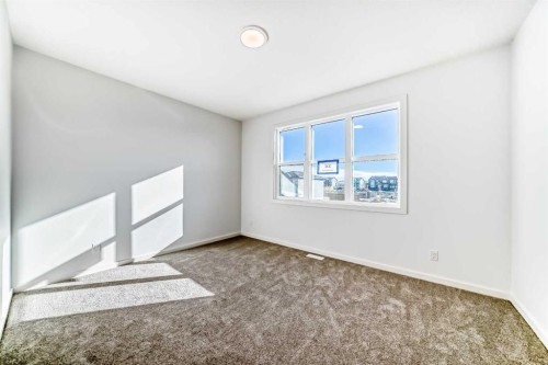 196 Starling Place Nw, Calgary, AB - Indoor Photo Showing Other Room