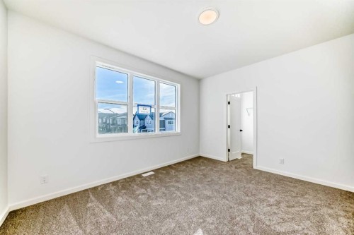 196 Starling Place Nw, Calgary, AB - Indoor Photo Showing Other Room