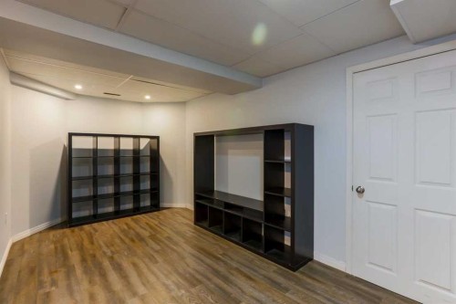 1118 Maple Avenue, Crossfield, AB - Indoor Photo Showing Other Room