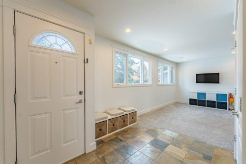 5227 Carney Road Nw, Calgary, AB - Indoor Photo Showing Other Room