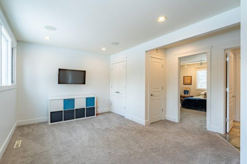 5227 Carney Road Nw, Calgary, AB - Indoor